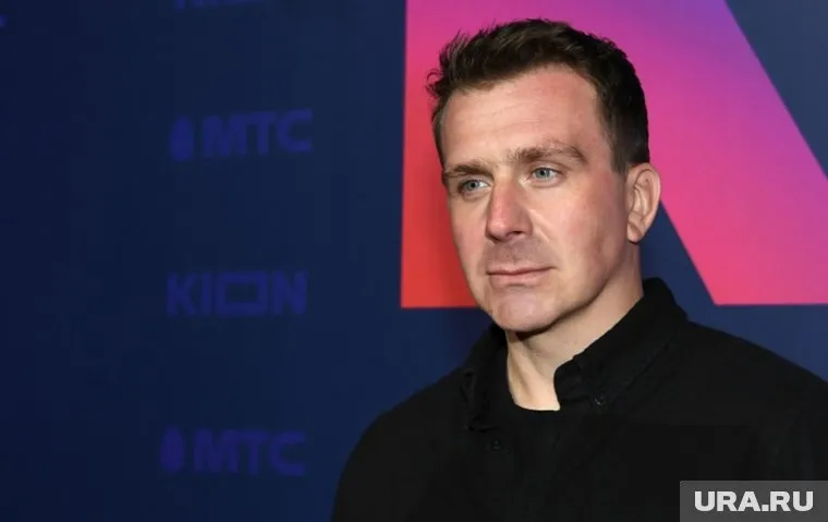 Критики высоко оценили работу Васильева в сериале Жоры Крыжовникова «Звоните ДиКаприо!» (2018)