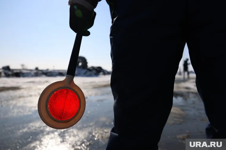 Курганцам объяснили причины ограничений на трассах в непогоду