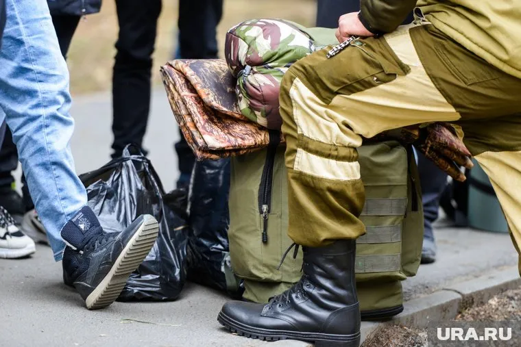 Округ закупил зимние берцы и резиновые сапоги для мобилизованных