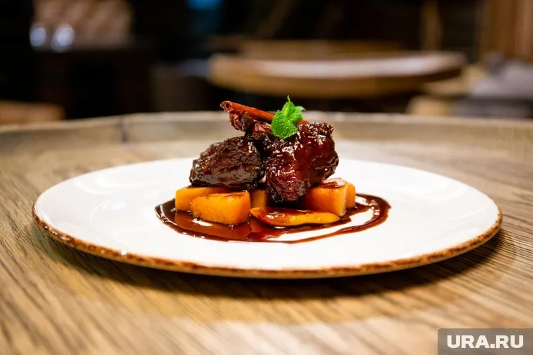 В гастроточке поместят шкаф для созревания мяса, где будут готовить хамон