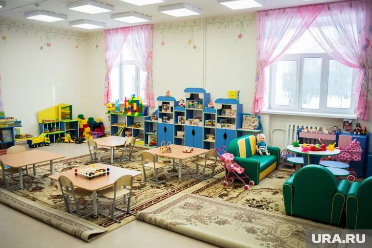Власти намерены сэкономить благодаря реорганизации школ и детсадов