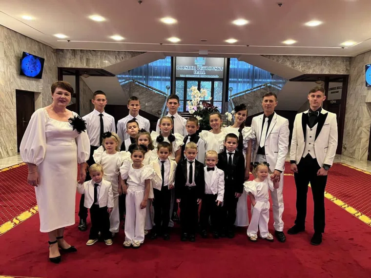 Большинство детей в семье — приемные