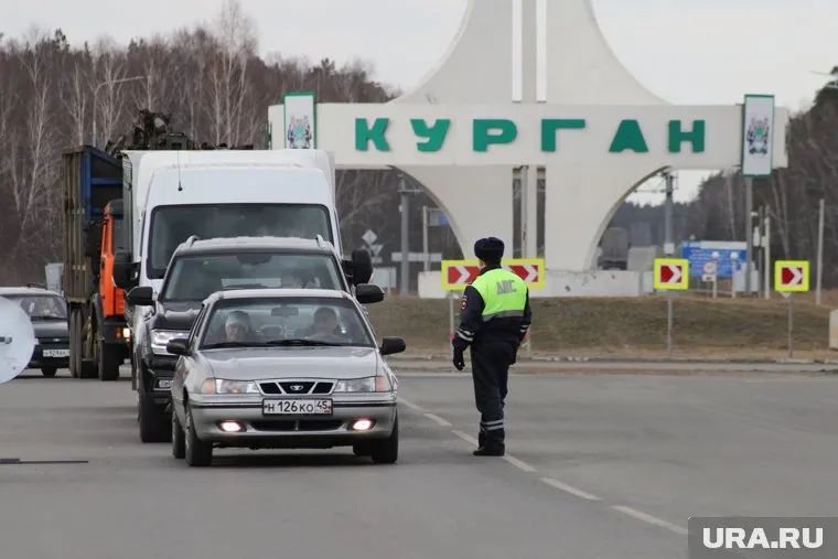 На трассе в сторону Екатеринбурга в пригороде Кургана ограничено движение