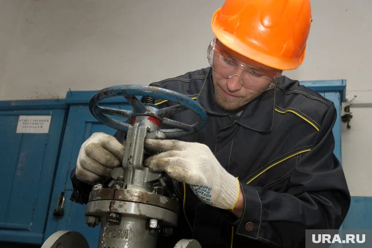 Повышение зарплат стабилизирует отток кадров