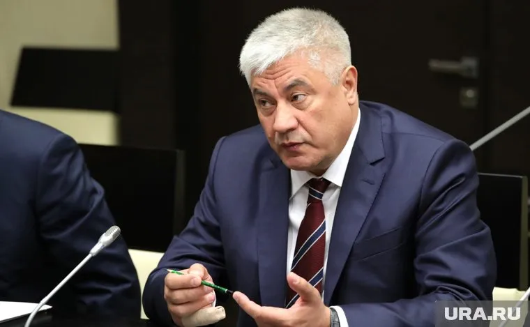 Владимир Колокольцев представил нового начальника ГУ МВД по Пермскому краю личному составу