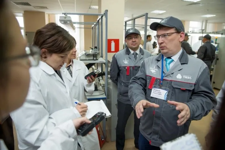 Пресс-тур в НПО "Центротех" ("дочка" УЭХК) производство литий-ионных аккумуляторов (Фото УЭХК)