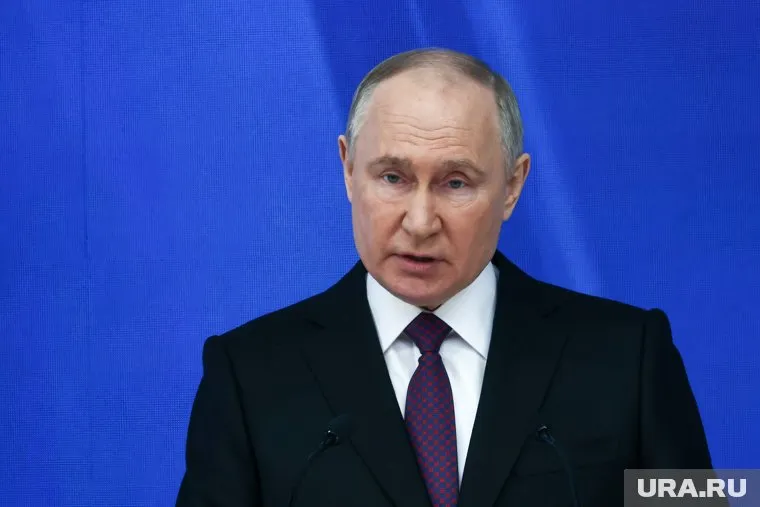 Путин направил поздравительную телеграмму сотрудникам ФСИН