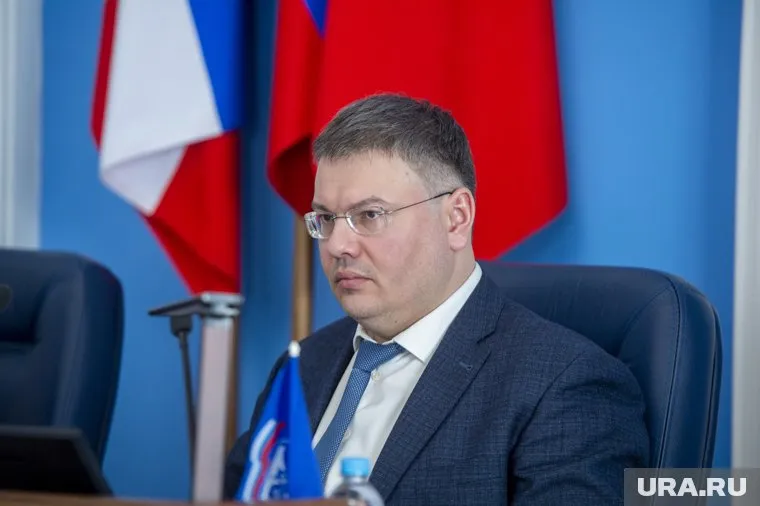 Максим Спиридонов поставил «двойку» главе муниципальной УК