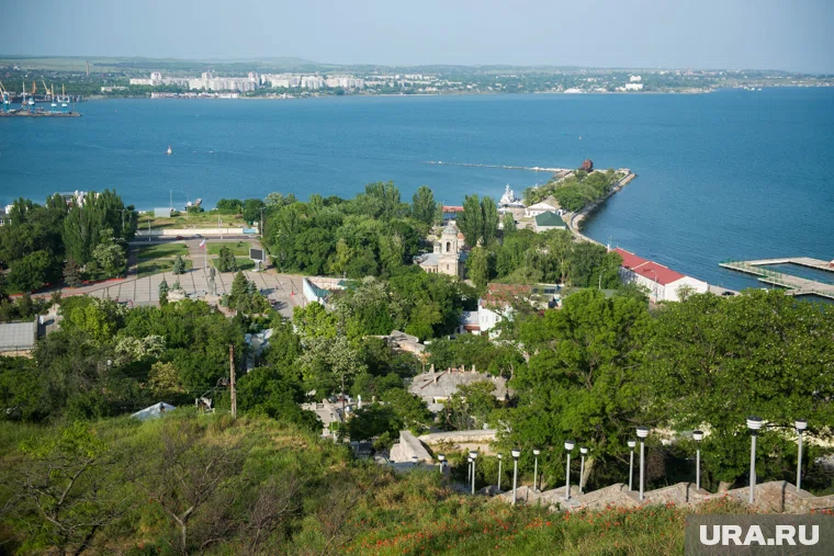 Всего на берегу Черного моря построят 11 среднеэтажных домов