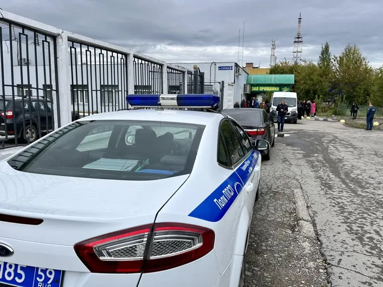 Прощание с летчиком Рустамом Каримовым. Пермь 