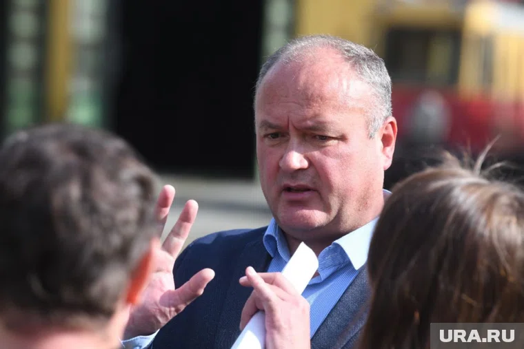 Андрей Ившин сетует, что даже с ростом зарплат и стипендиями многие уходят