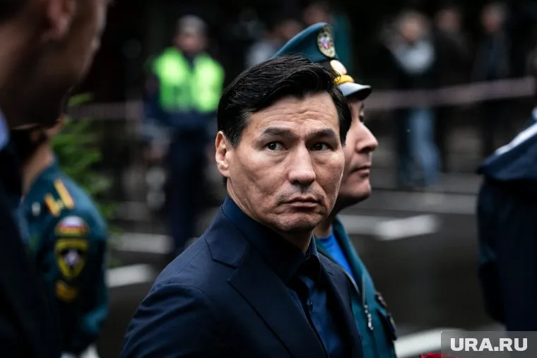 Хасиков распускает команду, собравшую народный негатив