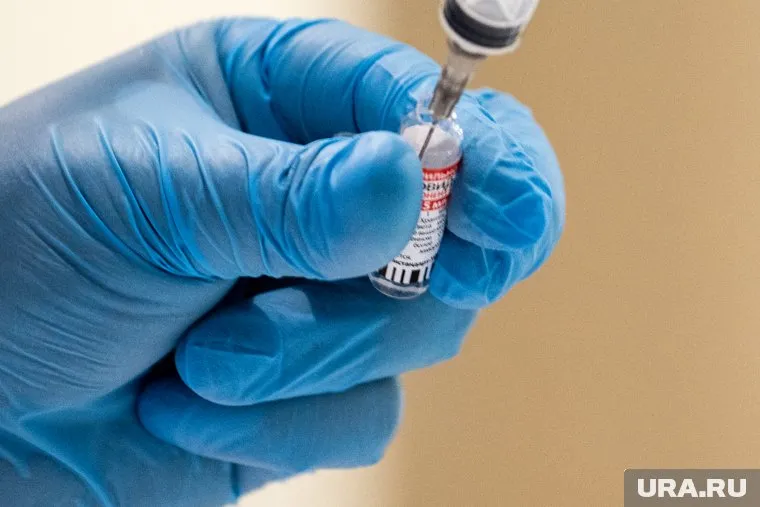 Медики не могут докричаться до россиян, чтобы они вакцинировались от коронавируса