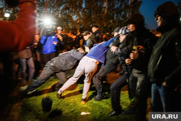 Патовую ситуацию, когда обе стороны не хотят уступать, а договариваться уже поздно, можно обойти, уверен Платон Маматов