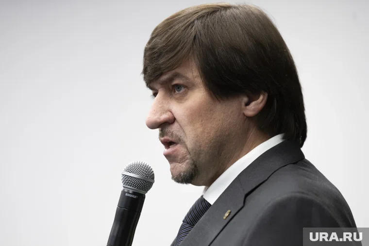 Глава Тюмени проведет прямую линию 17 декабря 2025 года