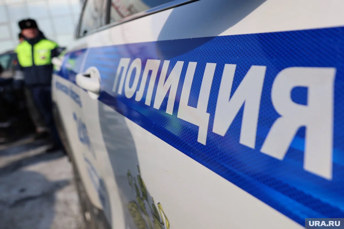 На месте аварии в Челябинске работает полиция