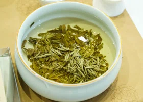 Пермский ученый развеяла миф о пользе зеленого чая при употреблении фастфуда