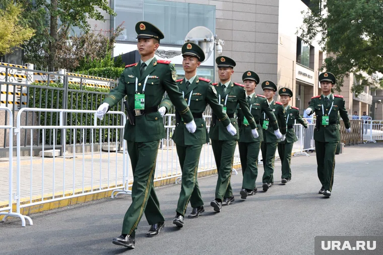 Население Китая продолжает сокращаться четвертый год подряд