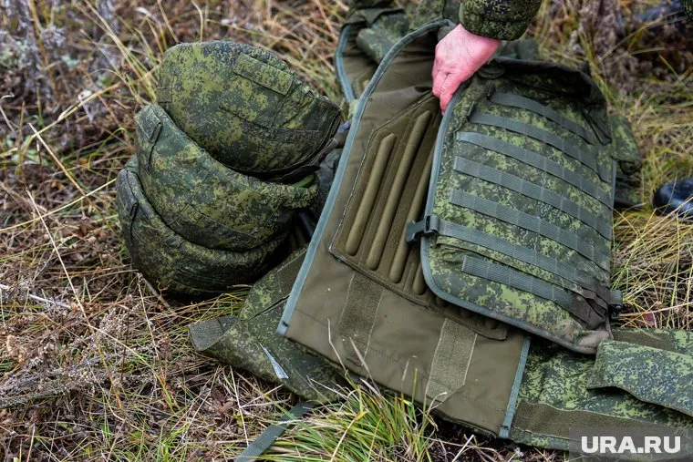 Курганским бойцам СВО передали военное снаряжение