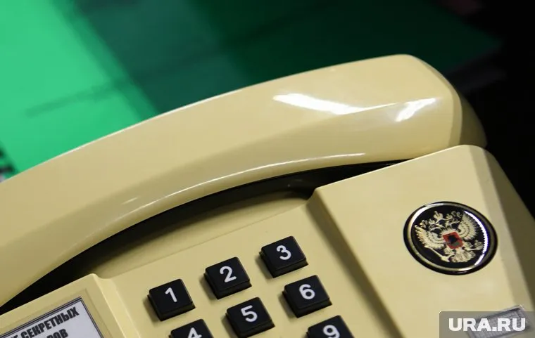 Завод производил телефоны для армии и гражданского населения