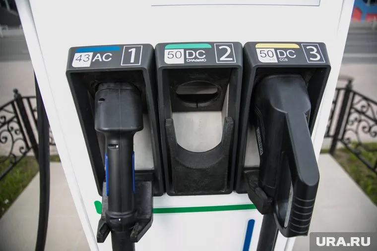 Цены на топливо в опте стали выше розничных