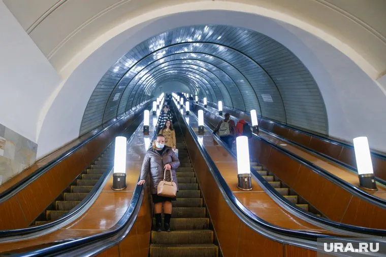 ЧП произошло на ленте эскалатора (архивное фото)