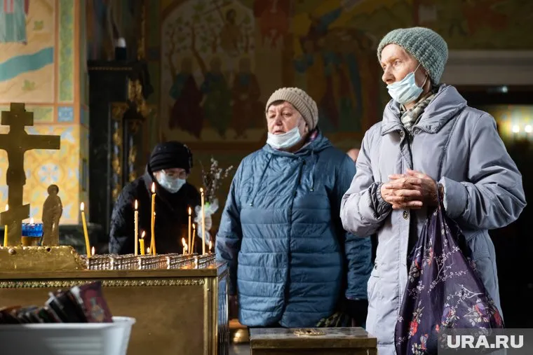 Во время пандемии посещать церковь небезопасно