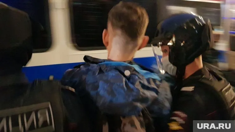 В Москве начались задержания участников протеста против поправок в Конституцию