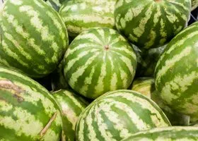 Из дома, где отравились арбузом, госпитализировали еще троих