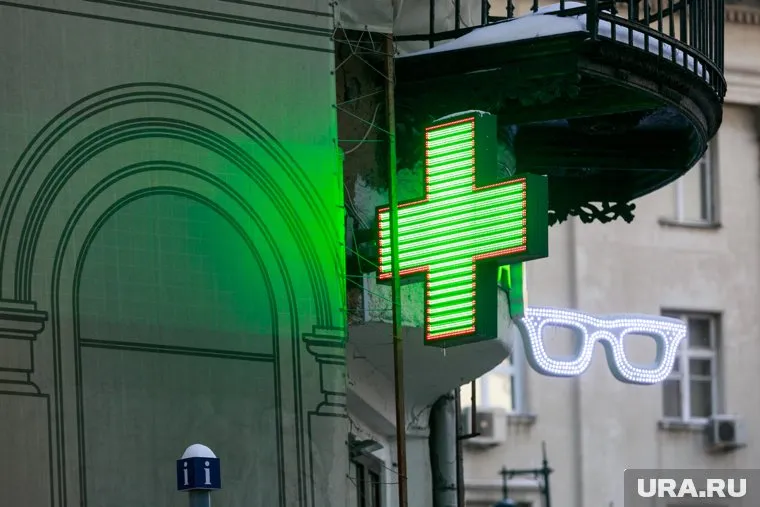 В России нет дефицита контактных линз, заверили в Росздравнадзоре