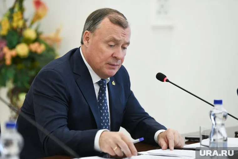 Алексей Орлов подписал постановление о прекращении подачи тепла в домах города