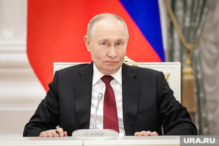 Путин провел переговоры со спецпосланником Трампа