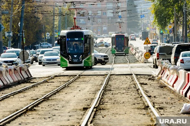 Трамваи поедут по другому маршруту из-за замены рельсов на центральной улице города