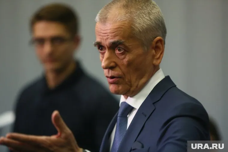 Прогнозы по новым вспышкам инфекции нужно делать, глядя на страны Южного полушария, считает врач