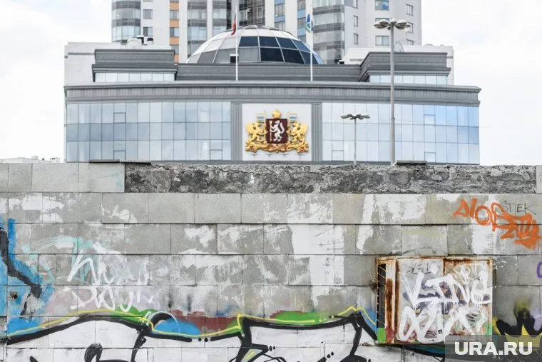 Когда Октябрьскую площадь благоустраивали в последний раз — неизвестно