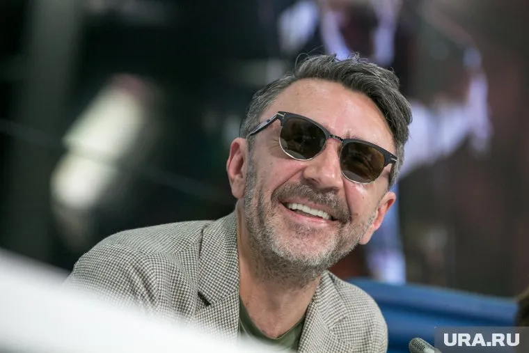 Сергей Шнуров, по неподтвержденным данным, снова станет отцом