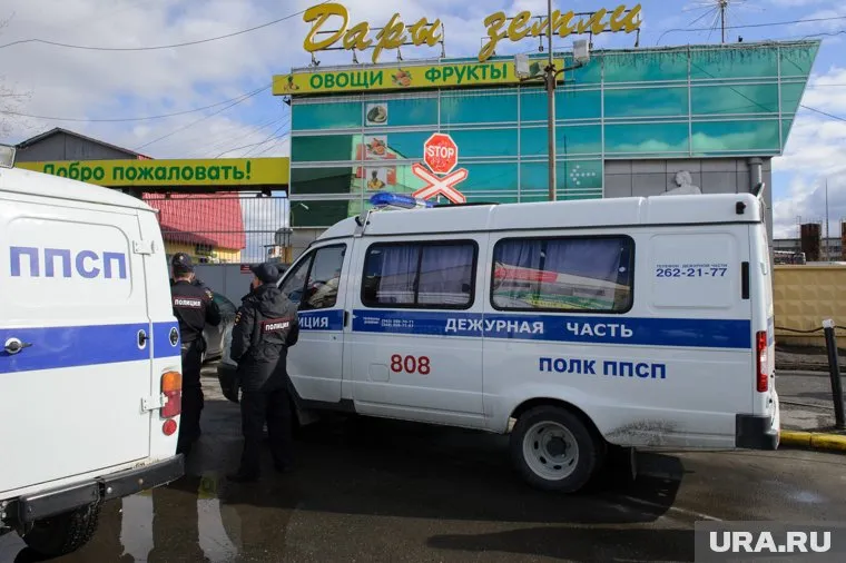 Полиция и судебные приставы — частые гости на скандальной овощебазе