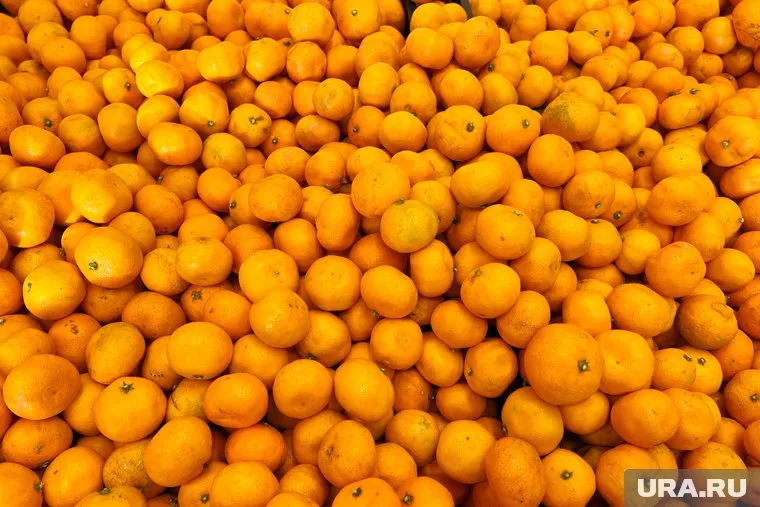 По мнению врача, в больших количествах мандарины могут навредить организму человека