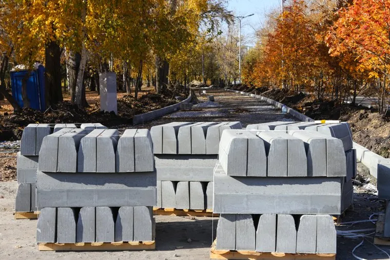 Работы по благоустройству ЦПКиО. Курган