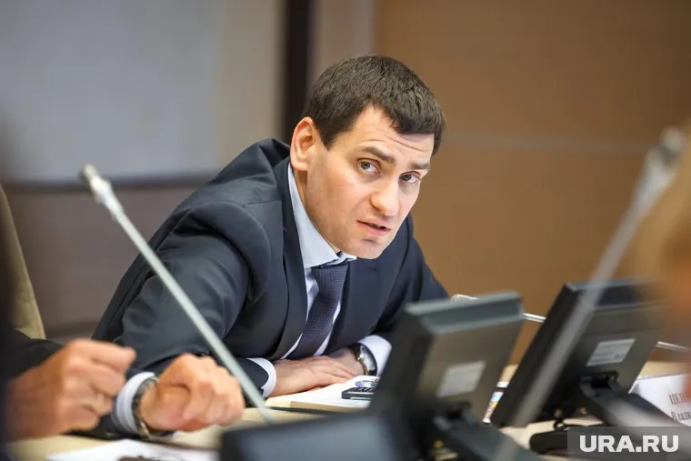 Центер работает в системе «Газпромбанка» с 2002 года