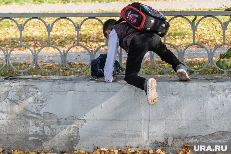 Мальчик хотел поиграть у друга в гостях и придумал историю про маньяка
