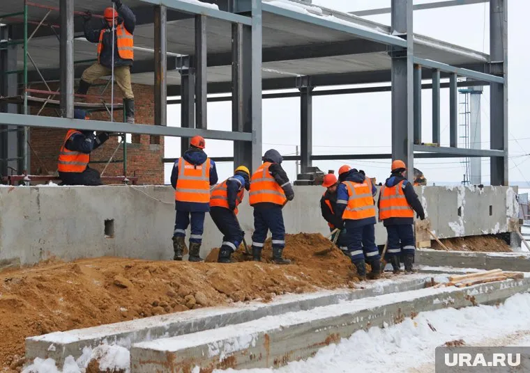 Школы, больницы и другие социальные объекты начнут строить по типовым проектам