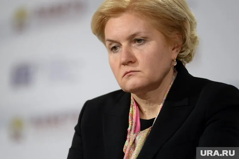 Вице-премьер заявила также, что накопительная часть пенсии будет заморожена на три года