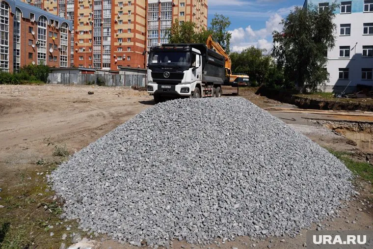 Горожане жалуются, что строительство ЖК лишит их парковки