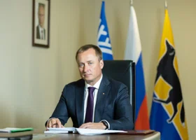 «Вы как тут живете?»: глава Сургута раскрыл, как визит губернатора обеспечил рекордный бюджет на ремонт дорог