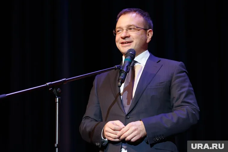 Близко знающие Вячеслава Трапезникова коллеги говорят о его воспитанности и благожелательности