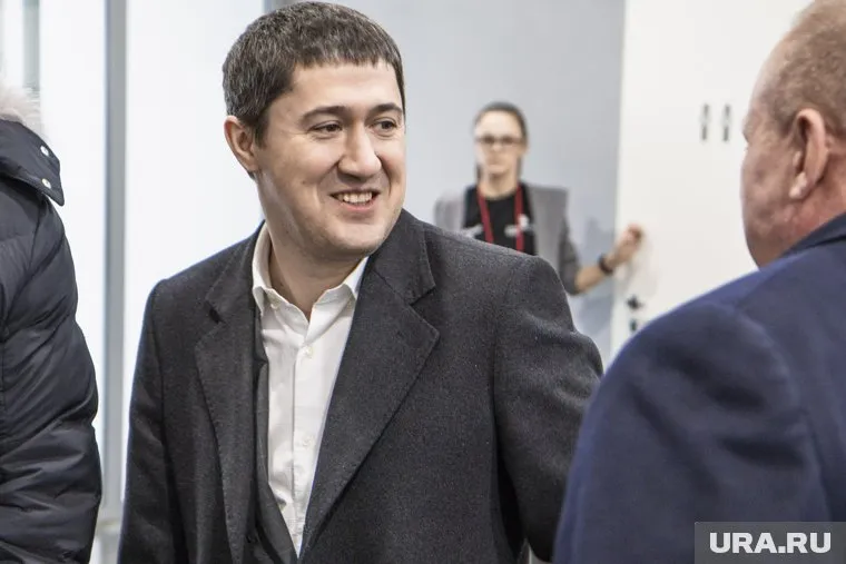 Дмитрий Махонин примет кадровые решения, если будет провалена программа «Молодая семья»