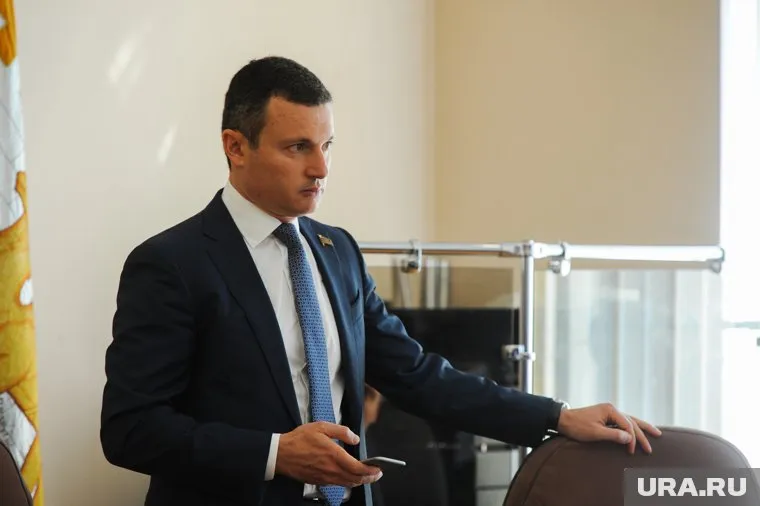 Илья Мительман обошел по доходам коллег