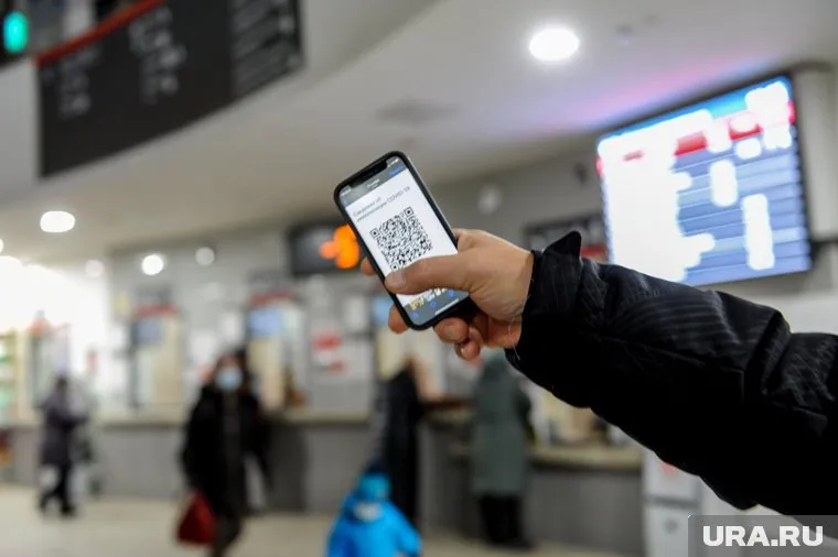 Противники QR-кодов усомнились в эффективности антикоронавирусных мер защиты