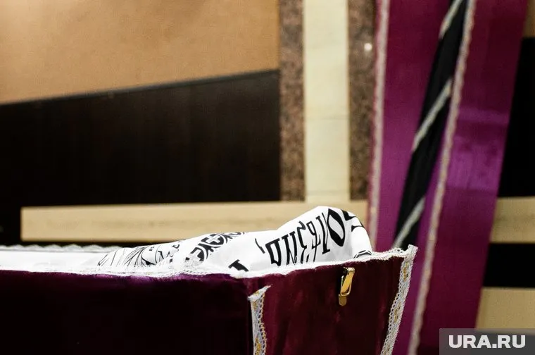 Друзья и знакомые не смогут попрощаться с девочкой, ее похоронят не в родном селе